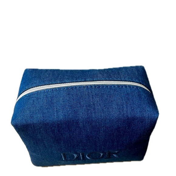 DIOR Denim Cosmetic Travel Bag, Limited Edition 2024 With Star Zip Tab - Picture 4 of 10